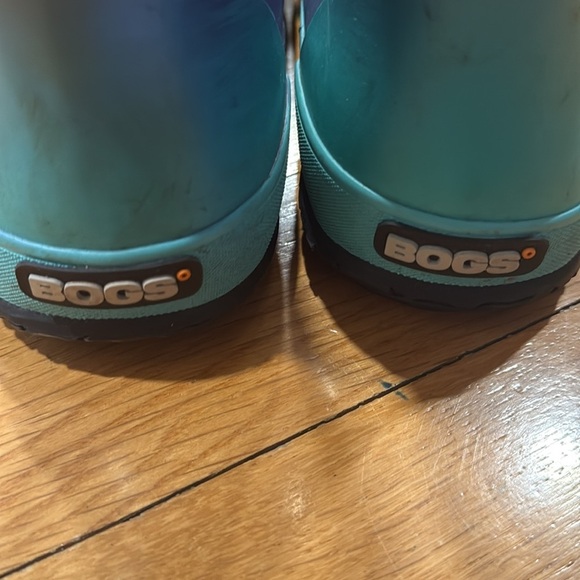 Bogs girls bloom ombré rubber rain boots size 4. - Picture 6 of 9